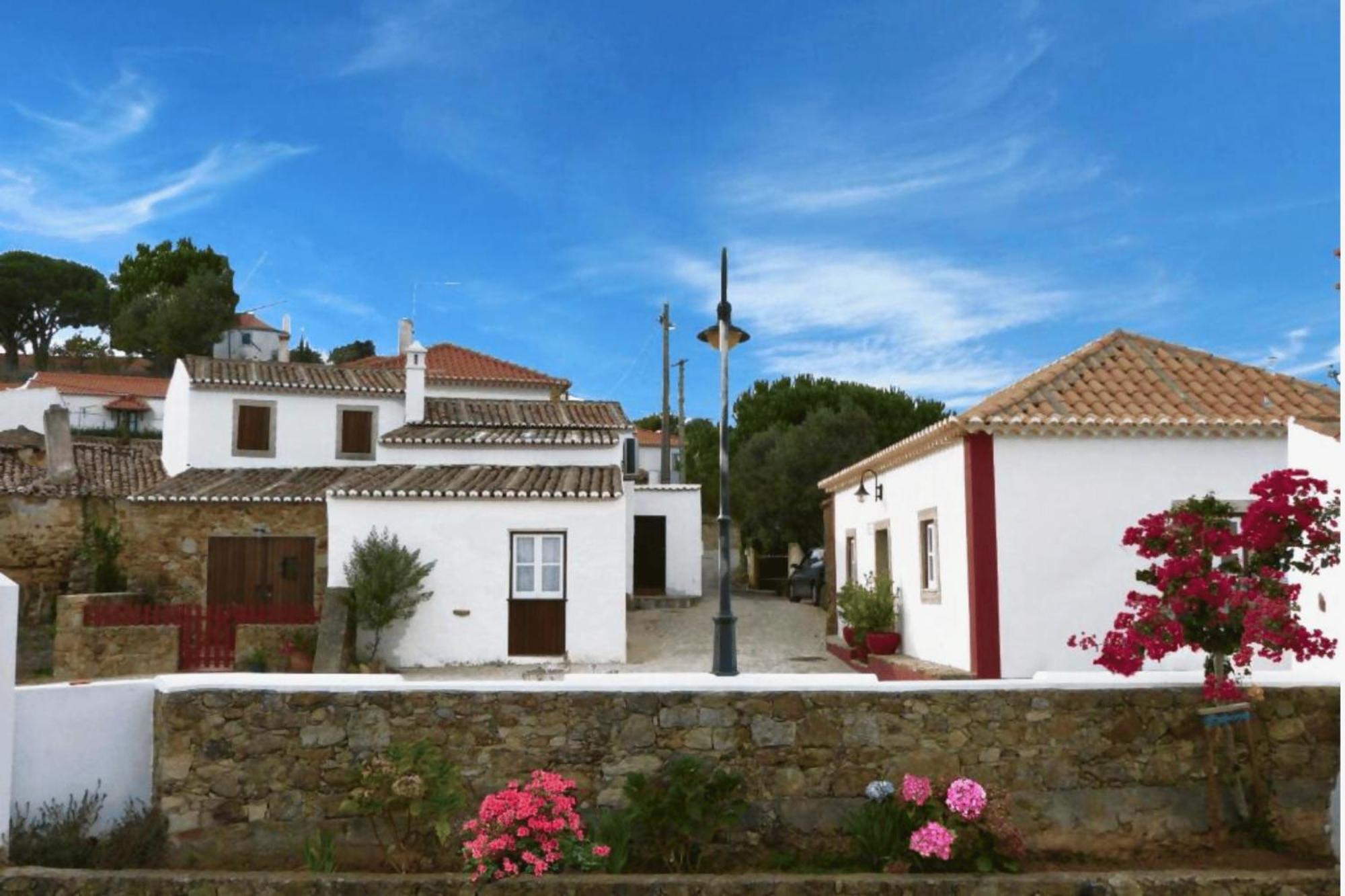 Casas Da Tia Alice - Casas De Campo Encantadoras Em 마프라 외부 사진