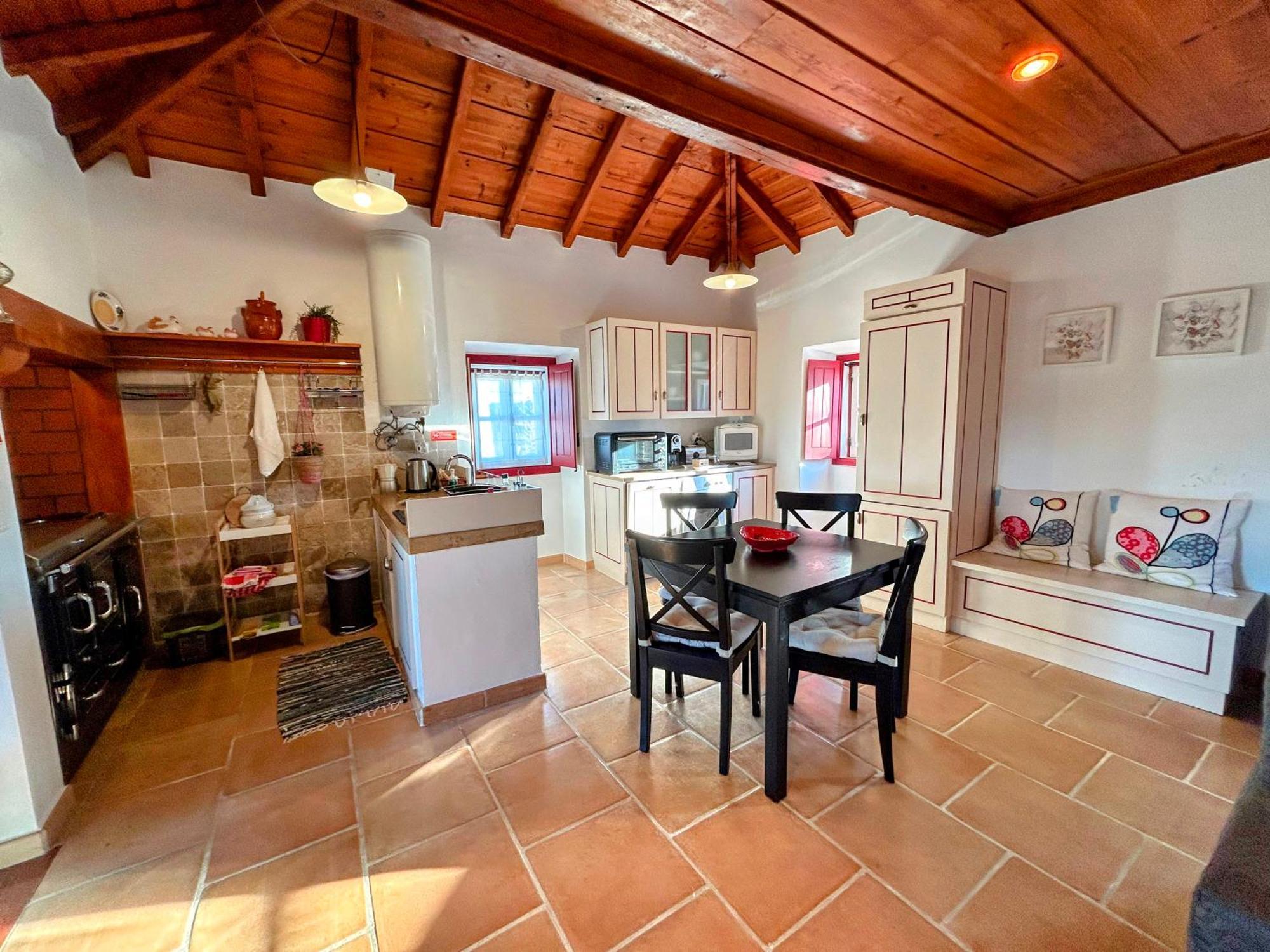 Casas Da Tia Alice - Casas De Campo Encantadoras Em 마프라 외부 사진